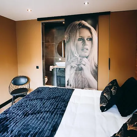 Bardot Bed & Breakfast 3*