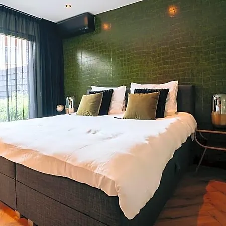 Bardot Bed & Breakfast