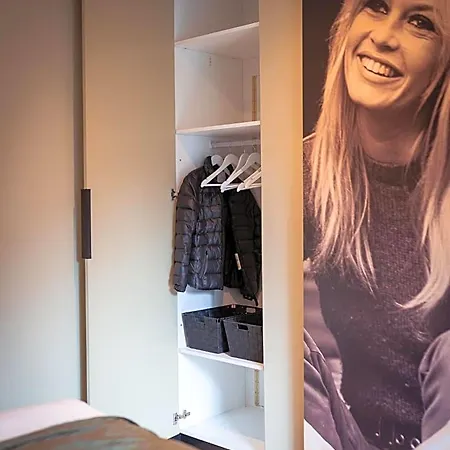 Bardot Bed & Breakfast 3*