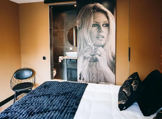 Bardot Bed & Breakfast 3*