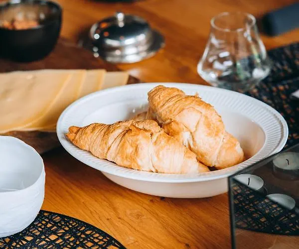 Bardot Bed & Breakfast